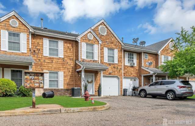 19 Delavan Court Gallery 2