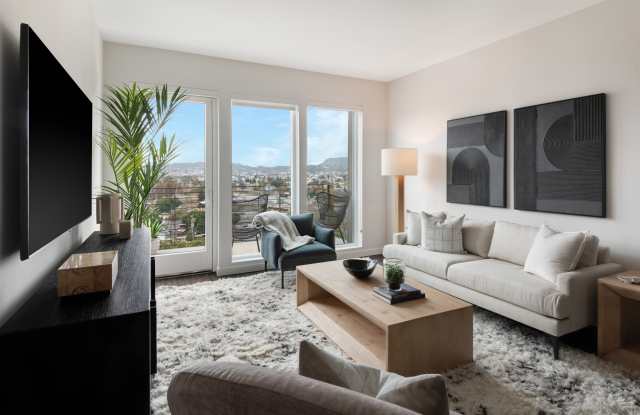 Silva Los Angeles photos photos