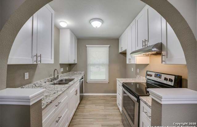 3310 STONE CAVE photos photos