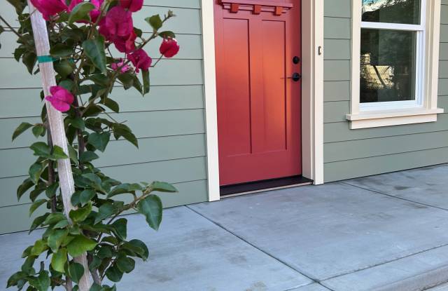213 N. Berkeley Ave. photos photos