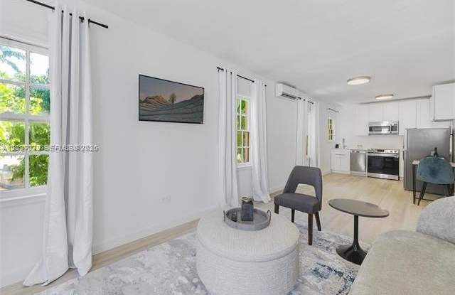 421 75th St photos photos