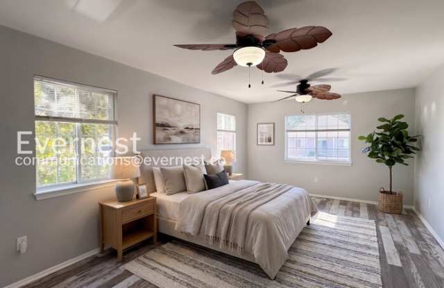 223 Mariners Point Drive Gallery 4