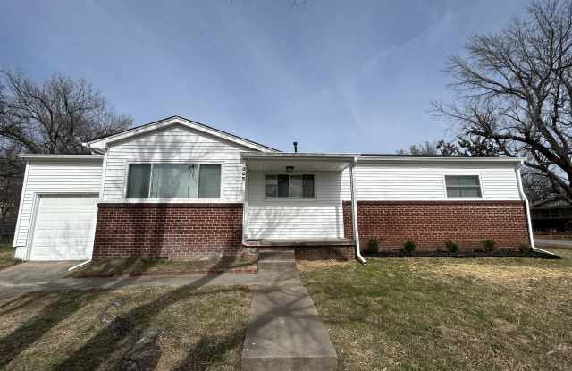 805 N Ash Ave - 805 North Ash Avenue, Sand Springs, OK 74063