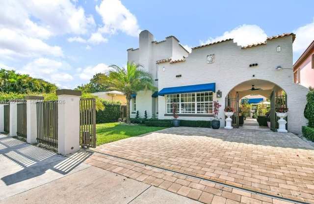 4722 SW 5th St photos photos
