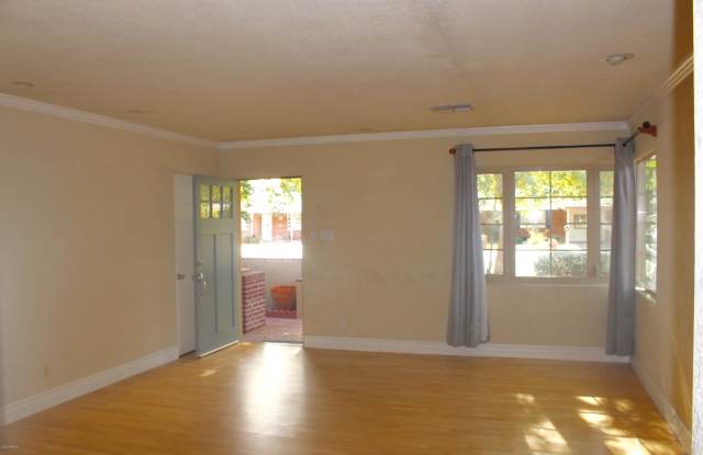 2518 E MONTECITO Avenue Gallery 2