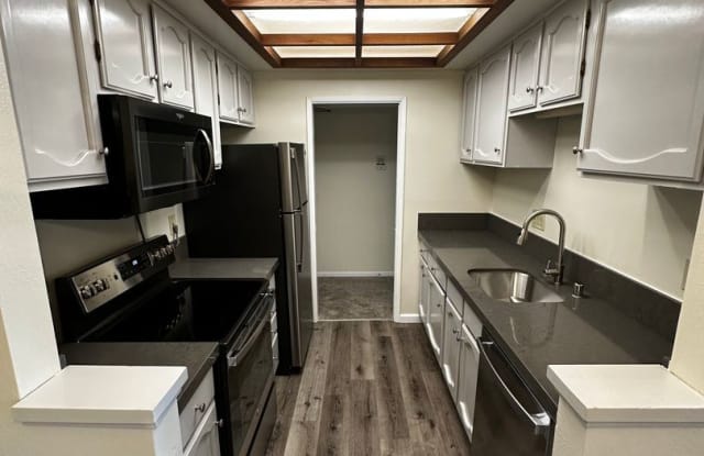 1210 Bellevue #306 - 1210 Bellevue Avenue, Burlingame, CA 94010