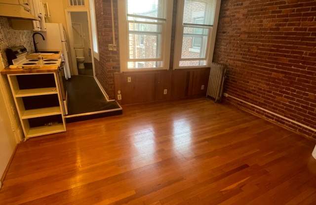 Nice, large studio in a prime location in Brookline for under $2000! photos photos