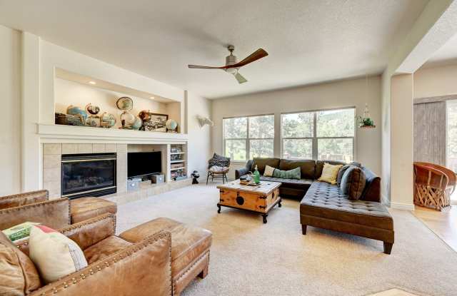 Beautiful Evergreen Home Gallery 4