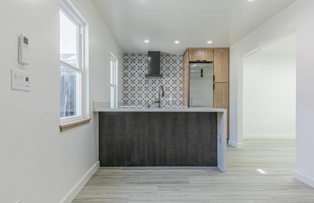 658 Elm St photos photos