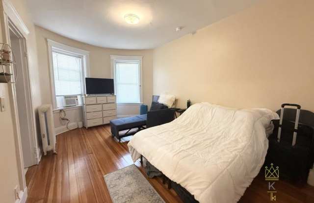 181 Winthrop Rd. photos photos