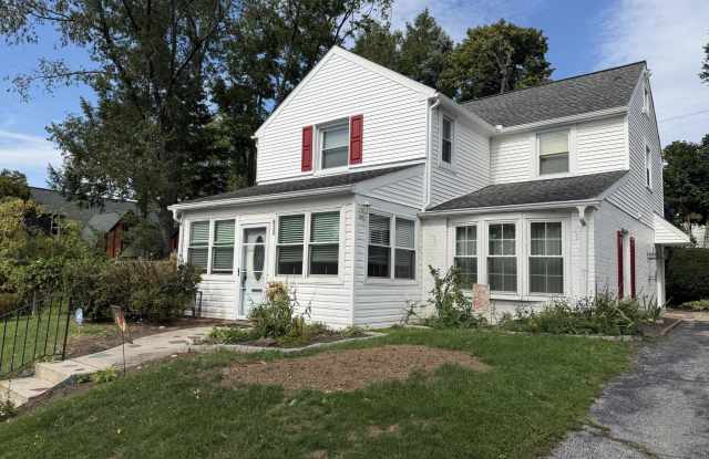 635 LUKENS AVE photos photos