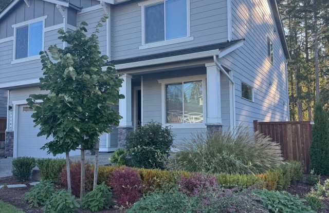 Nearly New Poulsbo 4 bedroom 3 bath available now. Gallery 3