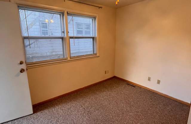 129 E Gorham - Unit 2 Gallery 2