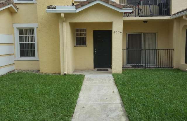 1506 Belmont Lane photos photos