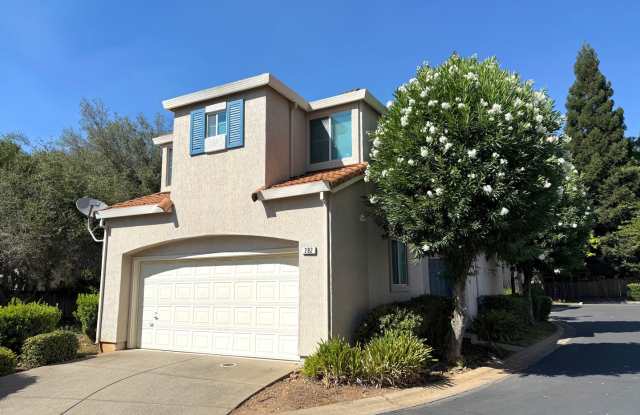 3 Bed 2.5 Ba 2 Story 2 Car Garage in Folsom! Gallery 1