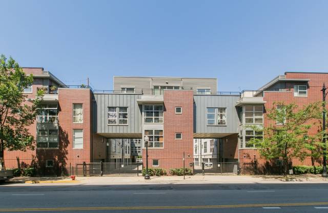 1808 S Michigan Avenue unit: 38 photos photos