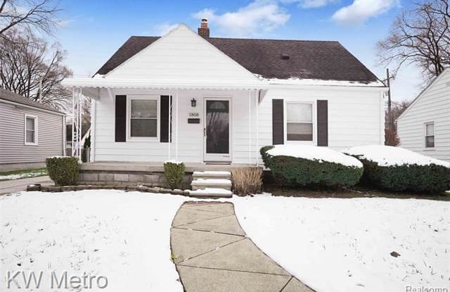 1808 DALLAS Avenue - 1808 Dallas Avenue, Royal Oak, MI 48067