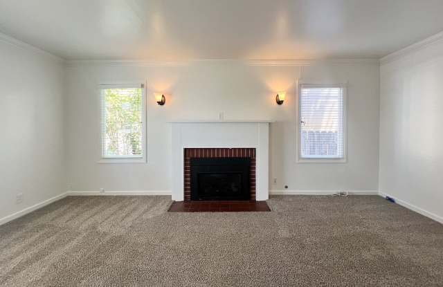 Absolutely Charming Two Bedroom Napa Home Gallery 4