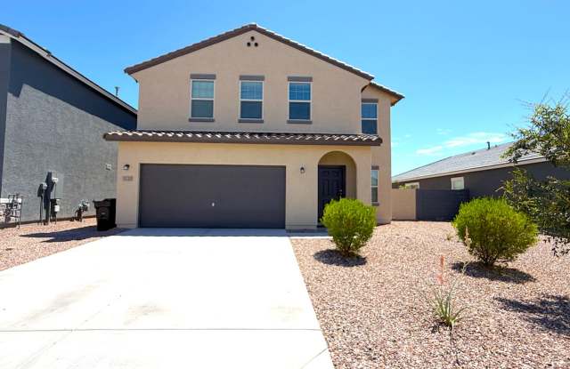 Newer 5-Bedroom + Loft Home in a Prime Phoenix Location! photos photos Newer 5-Bedroom + Loft Home in a Prime Phoenix Location! photos photos