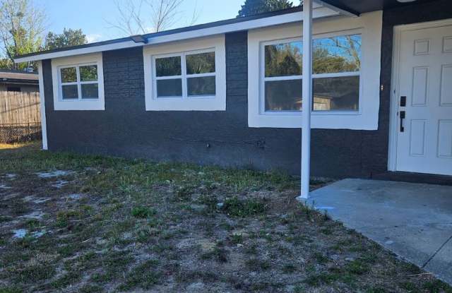 3 bedroom 2 bath home Gallery 3