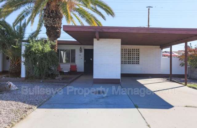 1905 S. Farmer Ave. photos photos