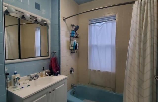 37 Derby - 37 Derby Street, Somerville, MA 02145