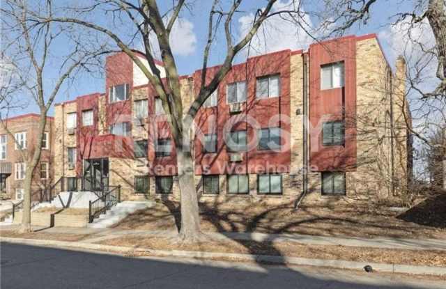 Available July 1st 2 Bedroom 1 Bath Condo in Minneapolis photos photos