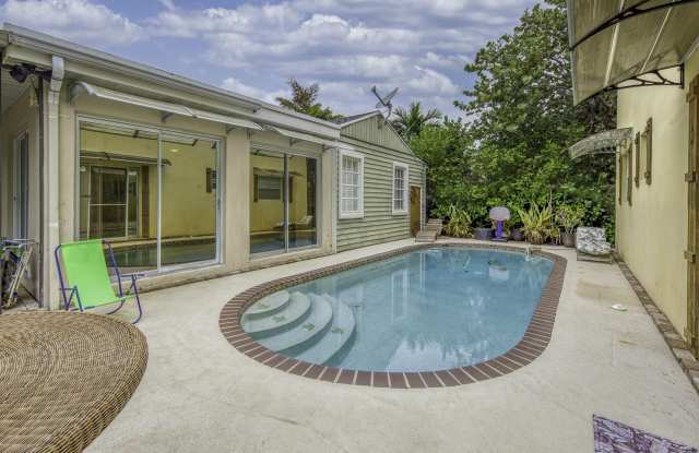 216 S Ocean Breeze unit: Main photos photos