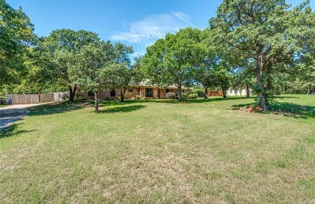 1017 Oakwood Circle - 1017 Oakwood Circle, Keller, TX 76248