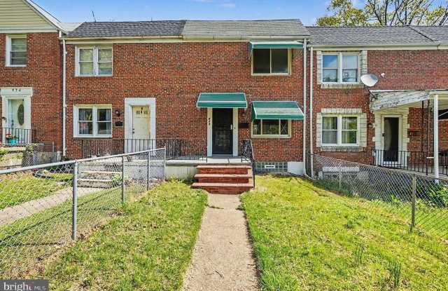 828 SAINT DUNSTANS Road photos photos