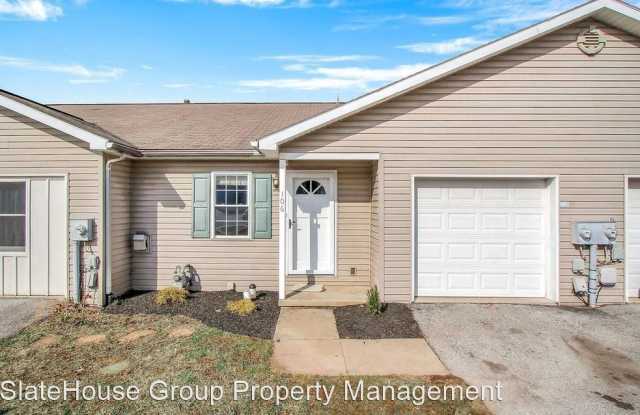 106 Waneta St - 106 Waneta Street, New Freedom, PA 17349