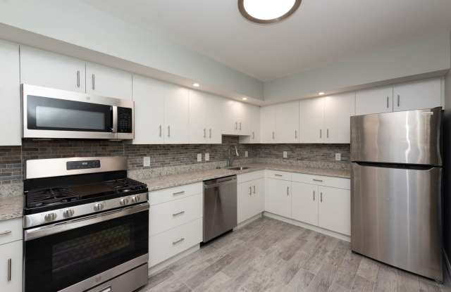 Chestnut Hill North Apartments photos photos