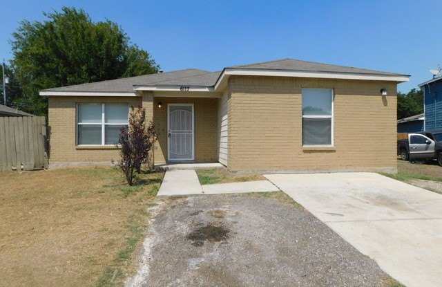 6117 Apple Valley photos photos