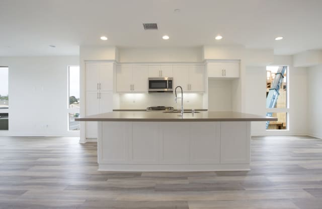 2585 State Street - 1 - 2585 State Street, Carlsbad, CA 92008