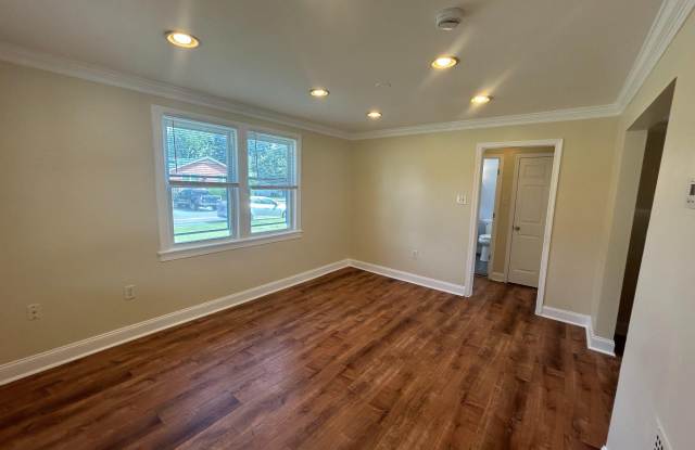 410 NEW PITTSBURG Avenue Gallery 3