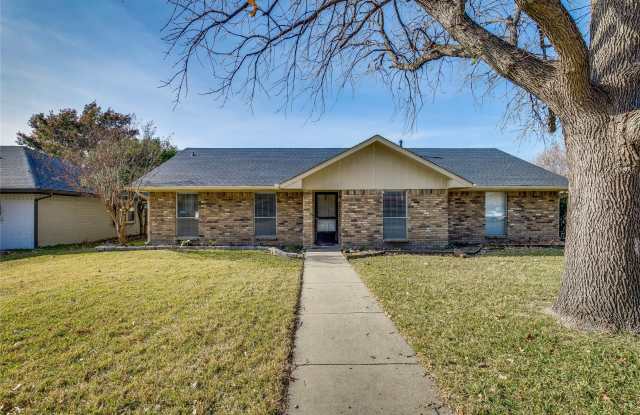 3807 Spring Hollow Drive Gallery 2