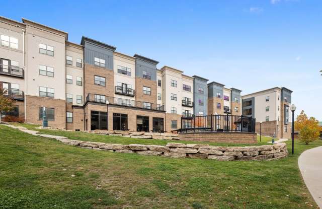 Student Housing - University Edge Youngstown photos photos