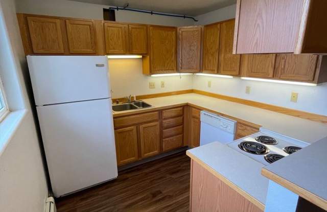 1 BD, 1 BA Apartment Nestled Back on a Cul-de-Sac Gallery 4