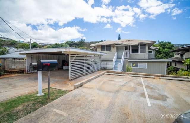 Pet Negotiable 4 Bd 1Bath with 2 Parking in Aiea - Must See! $3200 - 99-651 Kaulainahee Place, Aiea, HI 96701