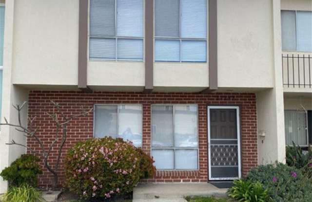21292 Greenspray Lane Gallery 1