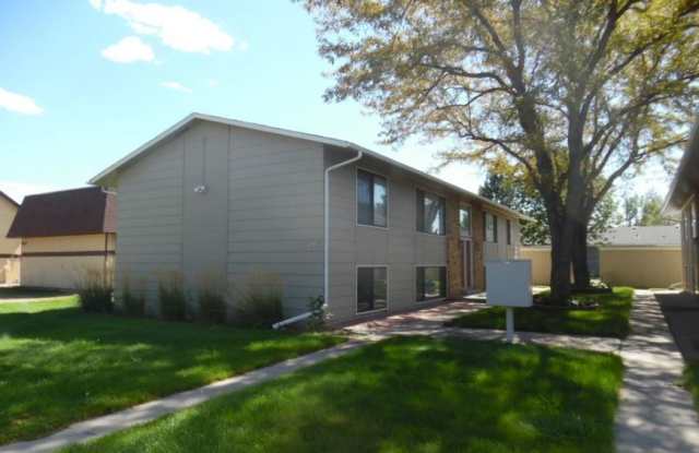 1512 Yellowstone Ave photos photos