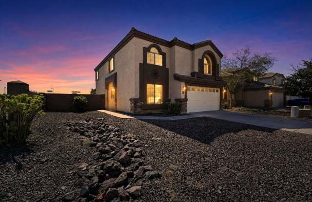 Stunning 4BR House in Buckeye Gallery 3