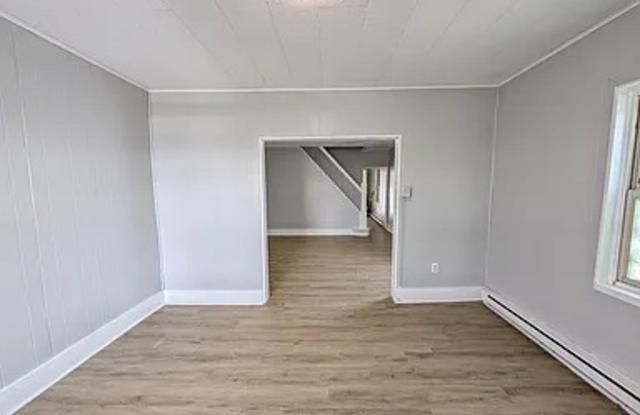 231 Zerby Ave photos photos