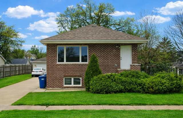 4840 West 119th Street photos photos