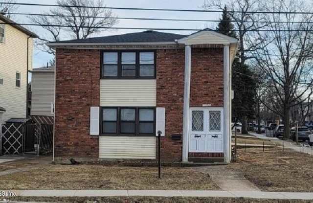 2272 Victory Boulevard - 2272 Victory Boulevard, Staten Island, NY 10314