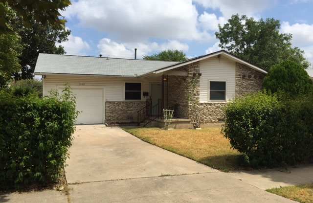 1209 West Ln photos photos