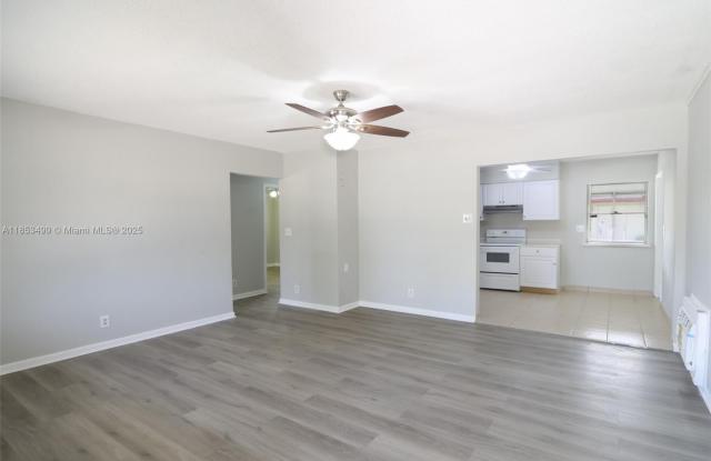 1504 N 24th Ave photos photos
