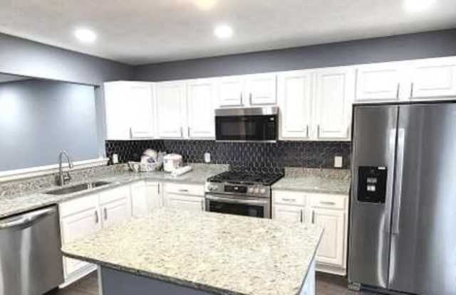 12346 SWEETBRIAR Place Gallery 4
