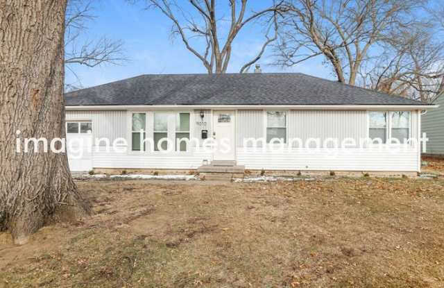 9010 West 82nd Street photos photos