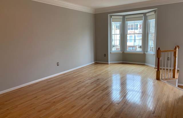 20888 IVYMOUNT TERRACE Gallery 3